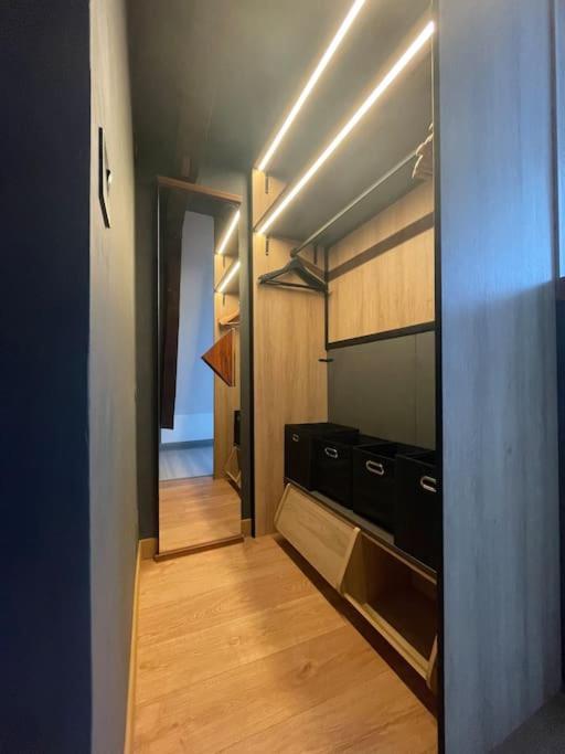 Апартаменты Duplex Bord De L'Eure - Parking Inclus - Jolie Vue Sur La Cathedrale Шартр Экстерьер фото