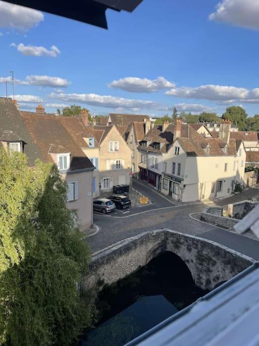 Апартаменты Duplex Bord De L'Eure - Parking Inclus - Jolie Vue Sur La Cathedrale Шартр Экстерьер фото